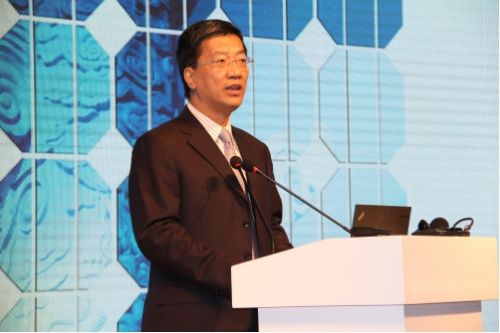 工信部:引導和推動光伏企業自愿開展兼并重組