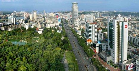 綿陽開發(fā)區(qū)：著力項目投資拉動推進產(chǎn)業(yè)快速發(fā)展