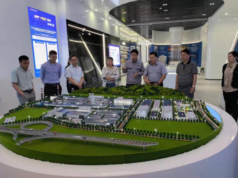 與城市同行之走入國(guó)家高新區(qū)——我院與伊犁州共赴懷化國(guó)家高新區(qū)學(xué)習(xí)交流